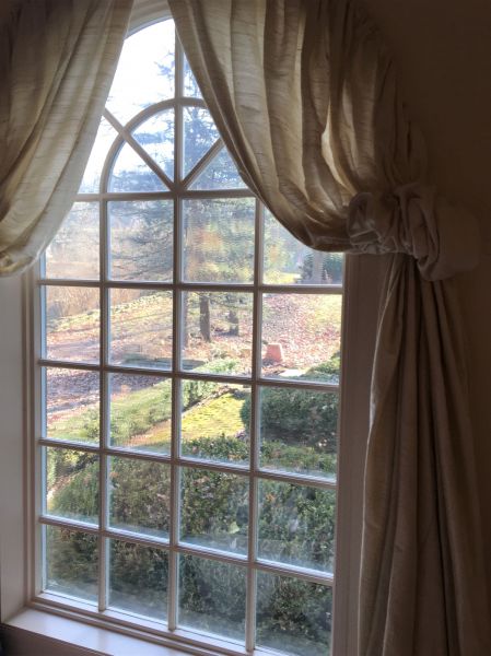 Elliptical Window Replacement in Holiday