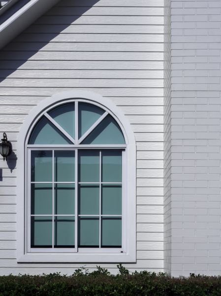 Curved Window Replacement in Holiday